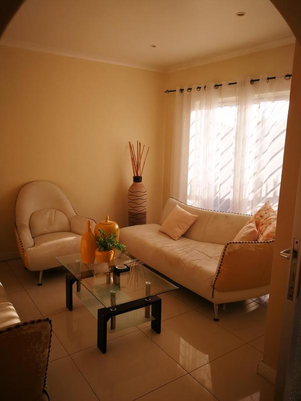 To Let 3 Bedroom Property for Rent in Rondebosch East Western Cape